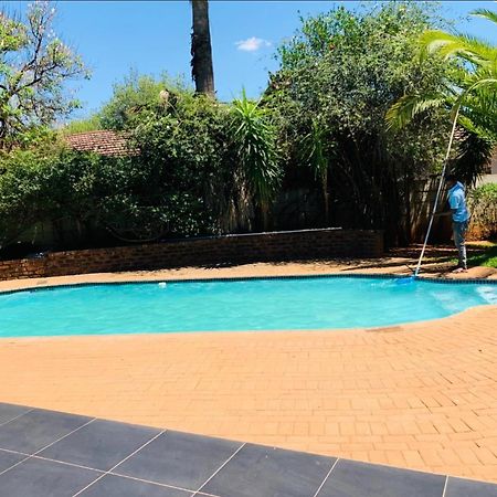 Reitz Guest House Mafikeng Εξωτερικό φωτογραφία